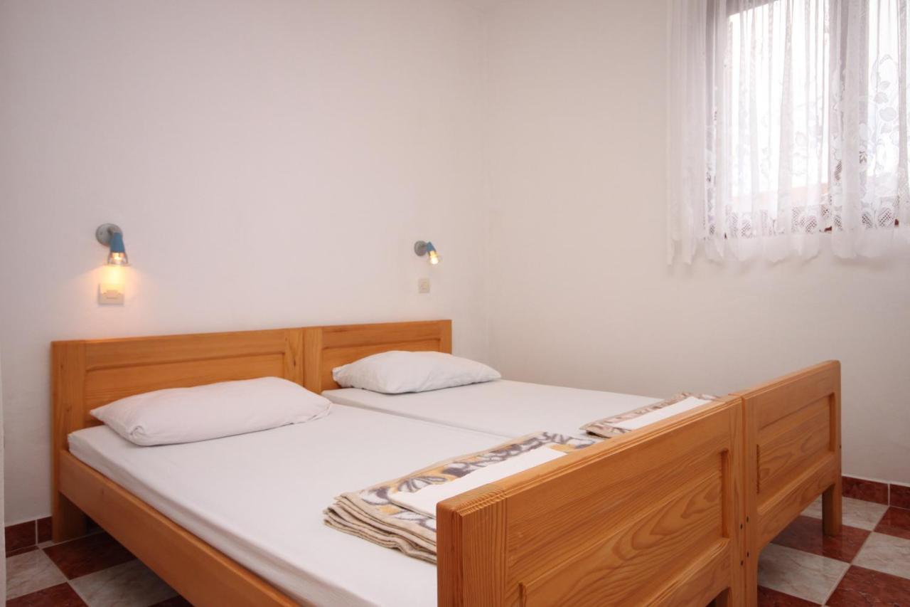 Apartments With A Parking Space Starigrad, Paklenica - 6618 外观 照片