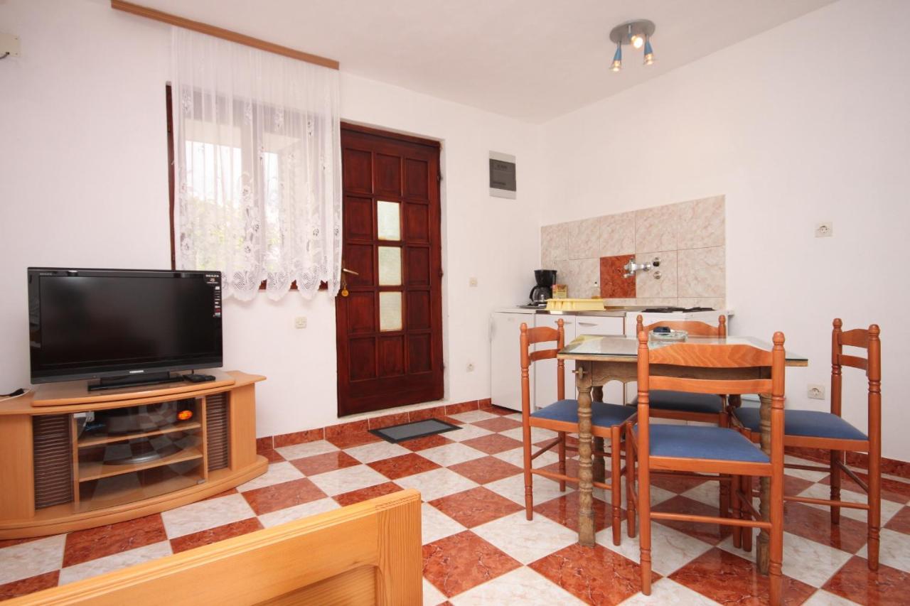 Apartments With A Parking Space Starigrad, Paklenica - 6618 外观 照片