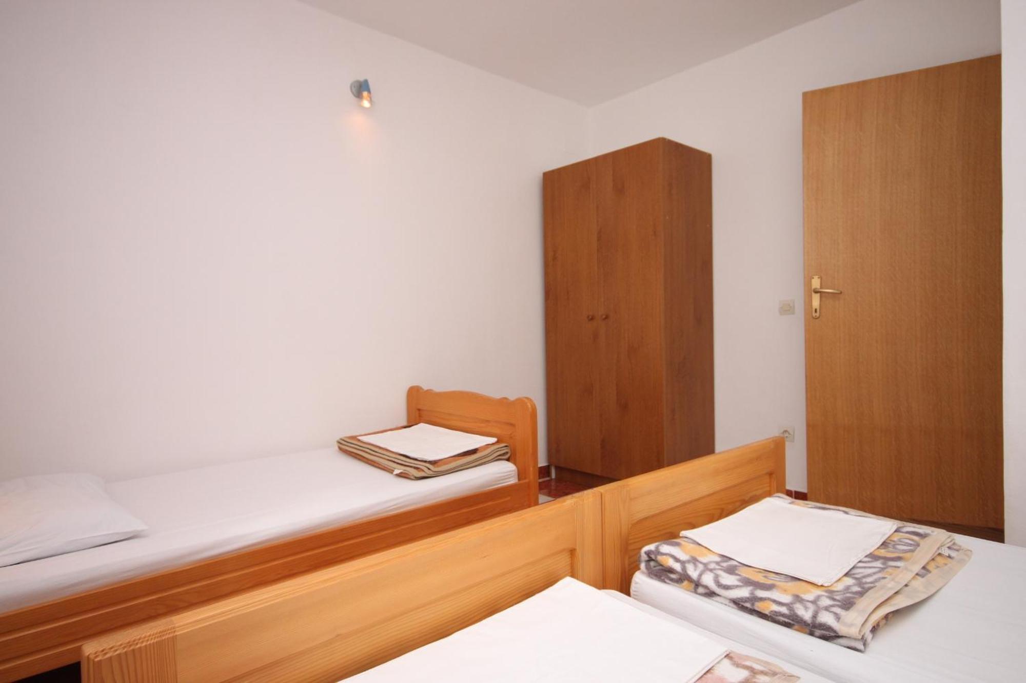 Apartments With A Parking Space Starigrad, Paklenica - 6618 客房 照片
